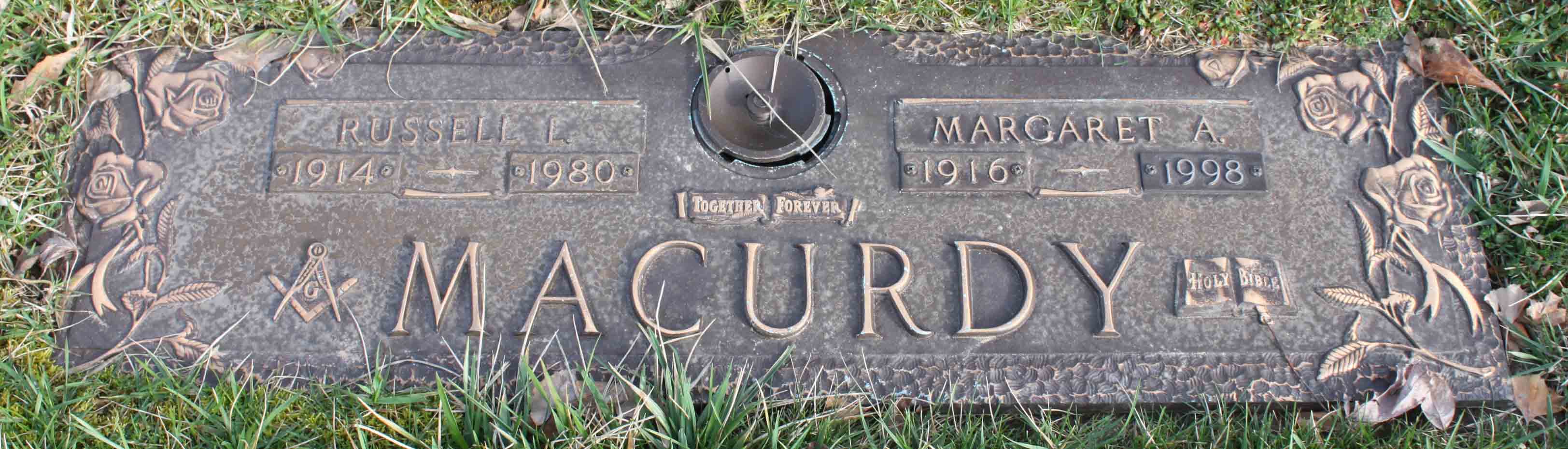 Russell and Margaret Macurdy tombstone